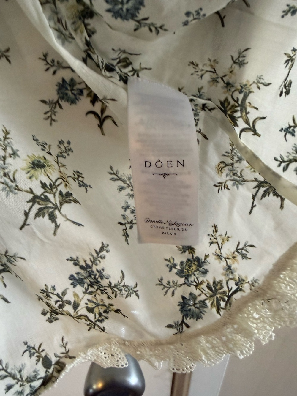 Doen Donelle Nightgown in Creme Fleur Du Palais - Picture 5 of 9